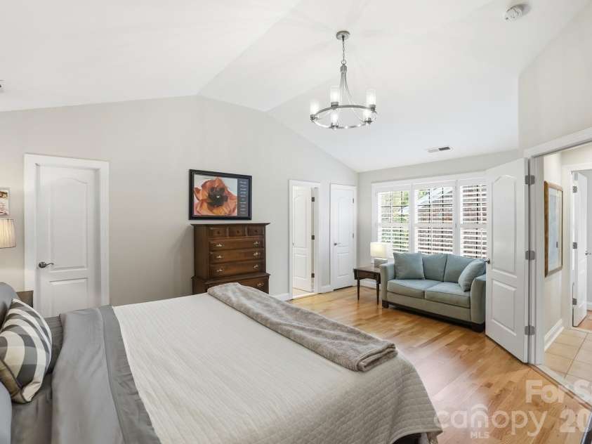9423 Bonnie Briar Circle, Charlotte, NC 28277.  MLS# CAR4364246, YatesRealty ID 9891. 