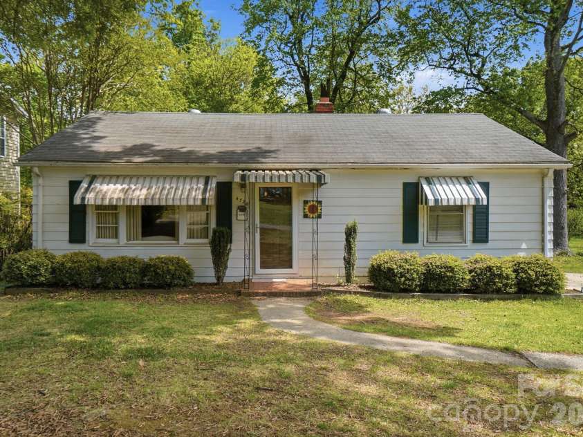 4728 Grasset Avenue, Charlotte, NC 28269.  MLS# CAR4364965, YatesRealty ID 9892. 