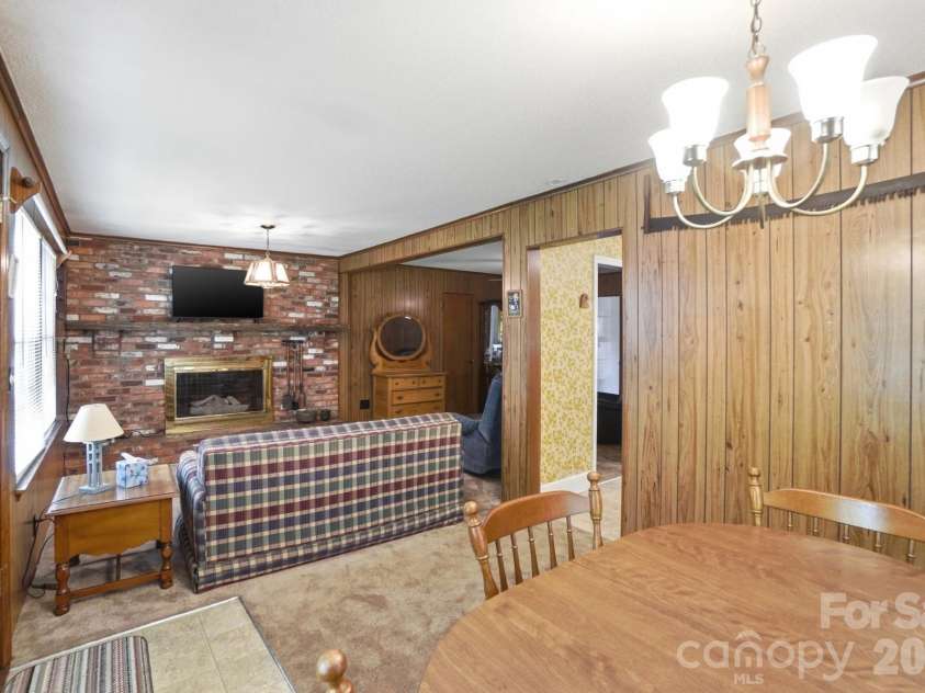 4728 Grasset Avenue, Charlotte, NC 28269.  MLS# CAR4364965, YatesRealty ID 9892. 