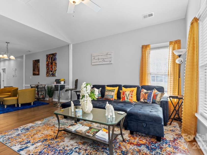 8328 Highland Glen Drive, Charlotte, NC 28269.  MLS# CAR4230857, YatesRealty ID 9892. 