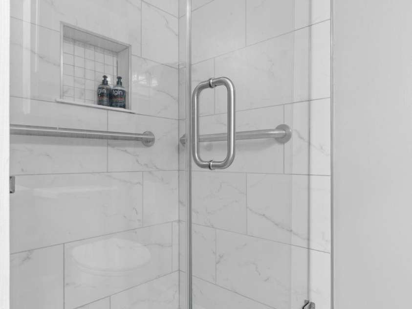 8328 Highland Glen Drive, Charlotte, NC 28269.  MLS# CAR4230857, YatesRealty ID 9892. 