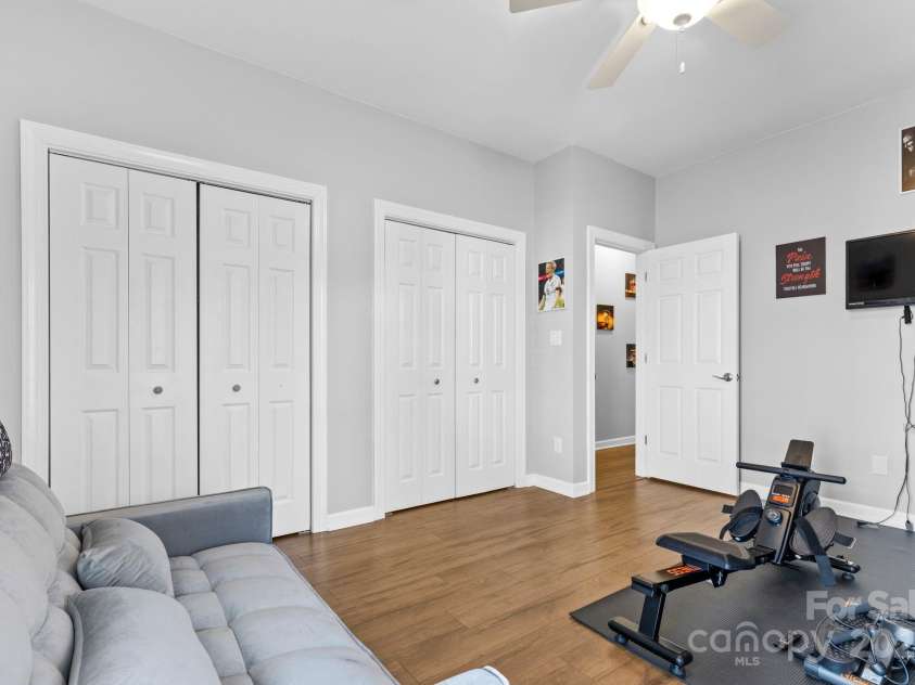 8328 Highland Glen Drive, Charlotte, NC 28269.  MLS# CAR4230857, YatesRealty ID 9892. 