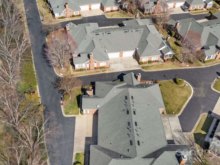 8328 Highland Glen Drive, Charlotte, NC 28269.  MLS# CAR4230857, YatesRealty ID 9892. 