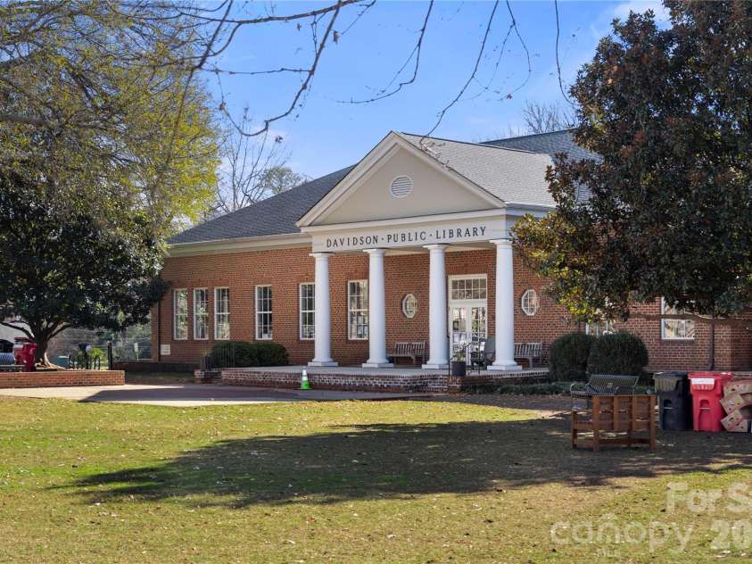 11916 Westbranch Parkway, Davidson, NC 28036.  MLS# CAR4360984, YatesRealty ID 9893. 