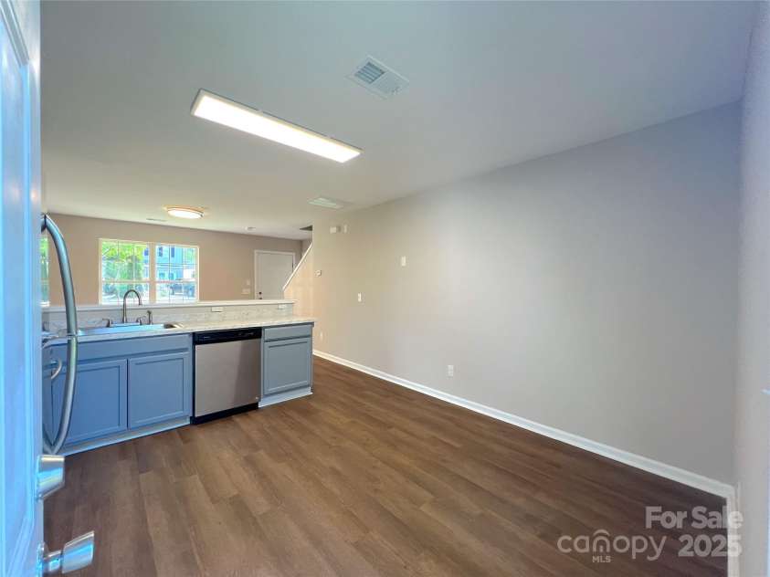 7147 Henderson Valley Lane, Charlotte, NC 28269.  MLS# CAR4242009, YatesRealty ID 9894. 