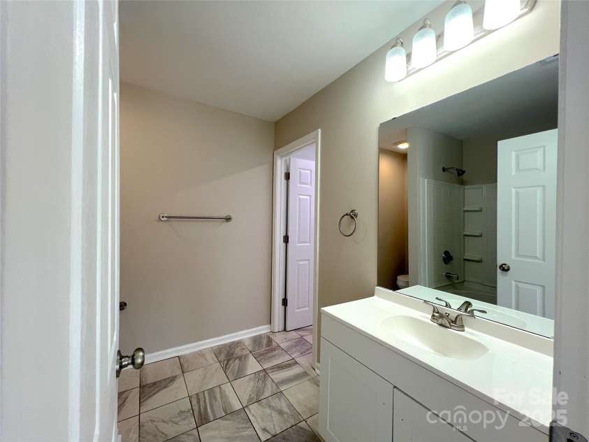7147 Henderson Valley Lane, Charlotte, NC 28269.  MLS# CAR4242009, YatesRealty ID 9894. 