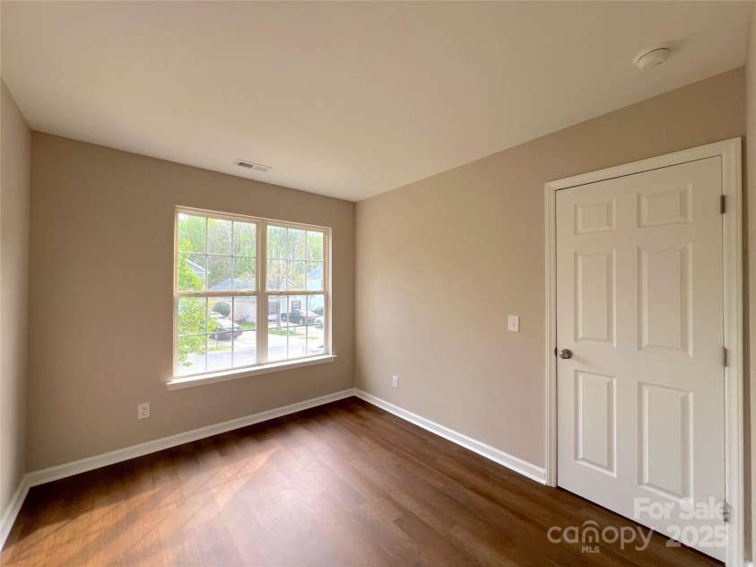 7147 Henderson Valley Lane, Charlotte, NC 28269.  MLS# CAR4242009, YatesRealty ID 9894. 