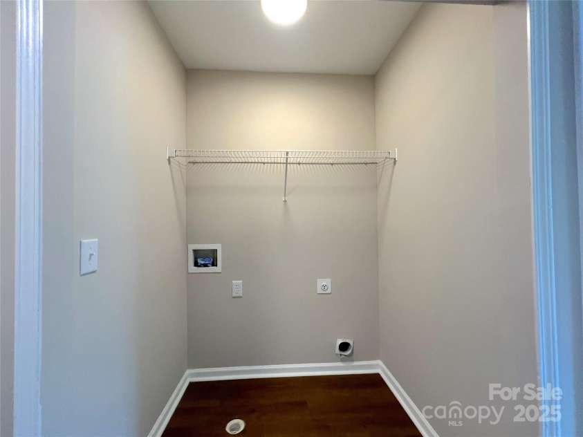 7147 Henderson Valley Lane, Charlotte, NC 28269.  MLS# CAR4242009, YatesRealty ID 9894. 