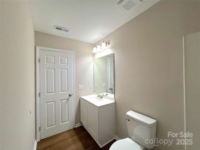 7147 Henderson Valley Lane, Charlotte, NC 28269.  MLS# CAR4242009, YatesRealty ID 9894. 