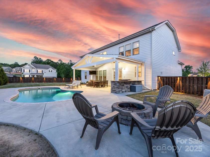 405 Winding Oaks Lane, Concord, NC 28025.  MLS# CAR4252595, YatesRealty ID 9896. 