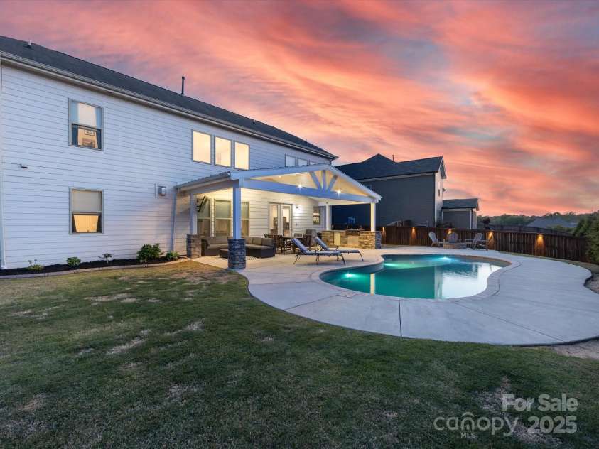 405 Winding Oaks Lane, Concord, NC 28025.  MLS# CAR4252595, YatesRealty ID 9896. 