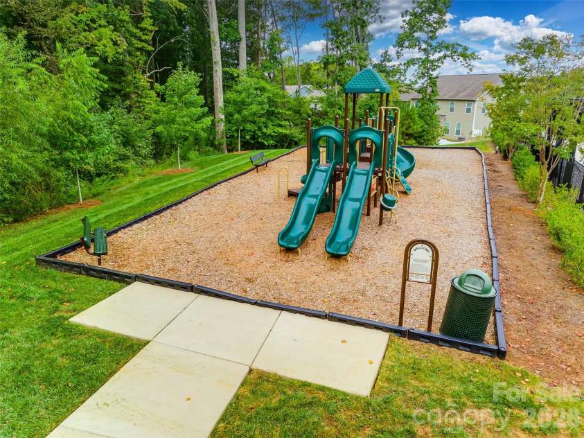 642 Altamonte Drive, Clover, SC 29710.  MLS# CAR4349113, YatesRealty ID 9896. 