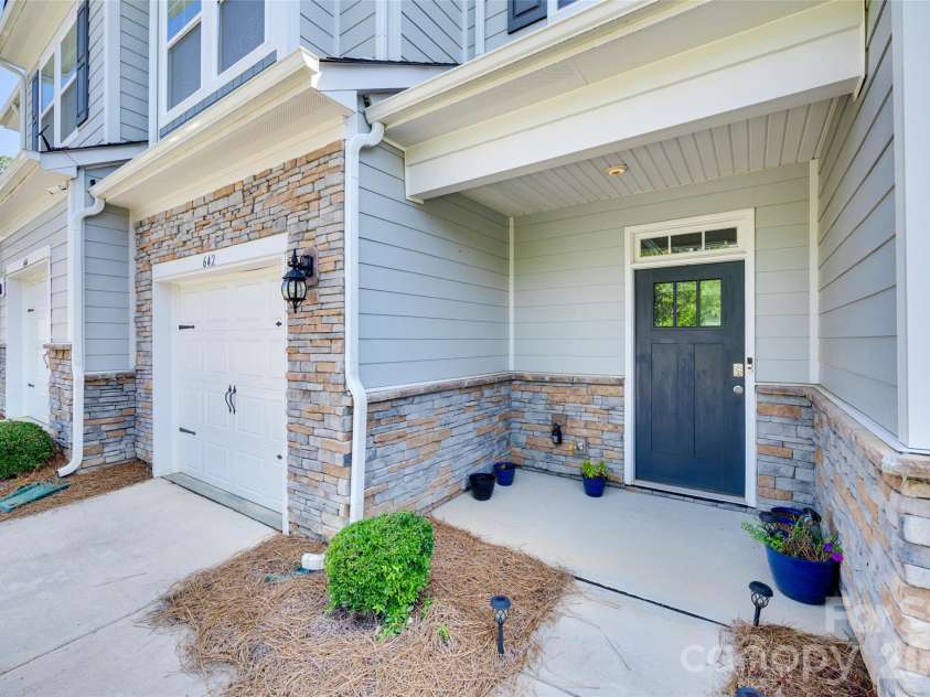 642 Altamonte Drive, Clover, SC 29710.  MLS# CAR4349113, YatesRealty ID 9896. 