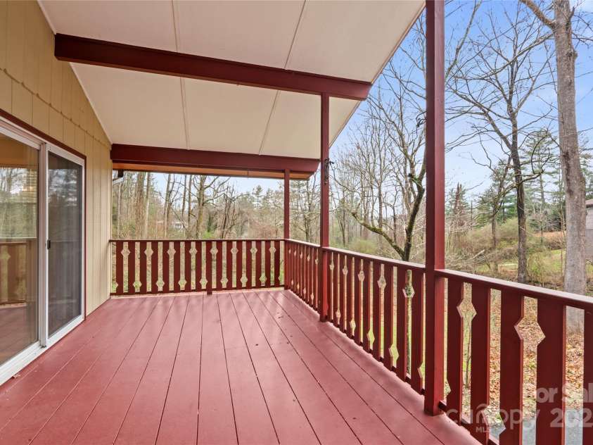 25 Pisgah Shadows Way, Hendersonville, NC 28739.  MLS# CAR4206550, YatesRealty ID 9897. Porch