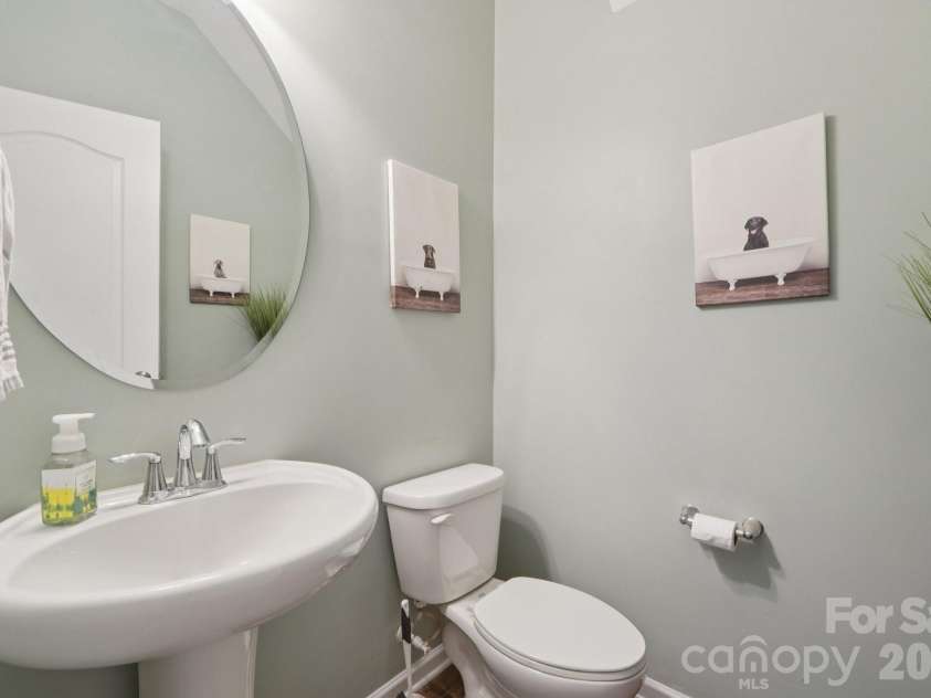 5016 Riverdale Drive, Charlotte, NC 28273.  MLS# CAR4355995, YatesRealty ID 9897. 