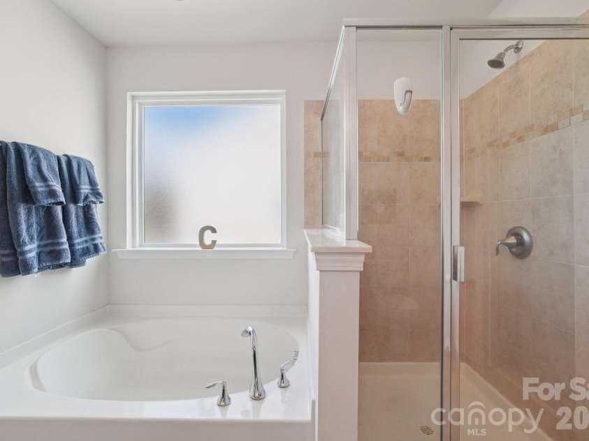 5016 Riverdale Drive, Charlotte, NC 28273.  MLS# CAR4355995, YatesRealty ID 9897. 