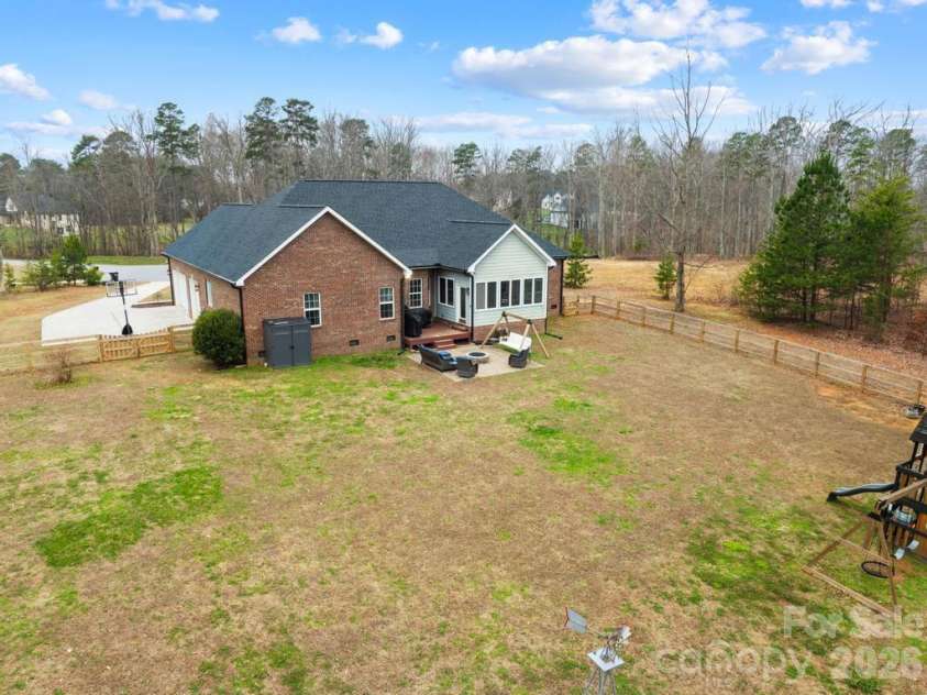 1468 Kinks Lane, Maiden, NC 28650.  MLS# CAR4353938, YatesRealty ID 9898. 