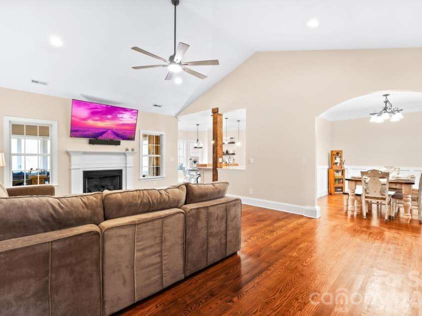 1468 Kinks Lane, Maiden, NC 28650.  MLS# CAR4353938, YatesRealty ID 9898. 