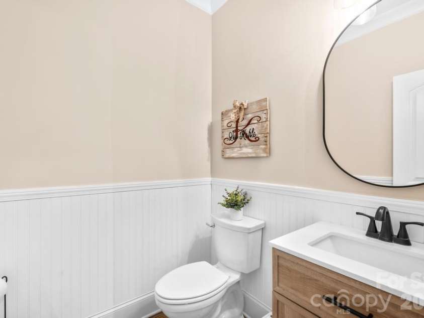 1468 Kinks Lane, Maiden, NC 28650.  MLS# CAR4353938, YatesRealty ID 9898. 