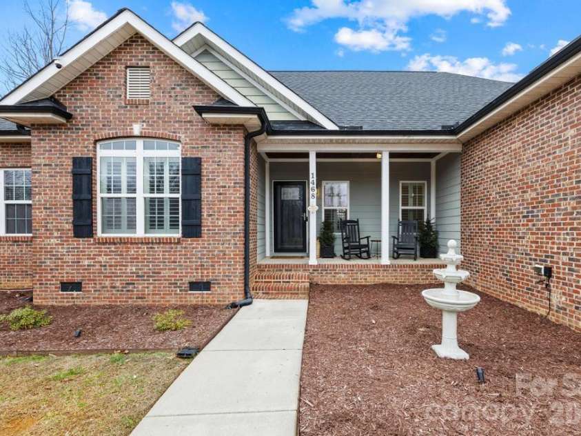 1468 Kinks Lane, Maiden, NC 28650.  MLS# CAR4353938, YatesRealty ID 9898. 
