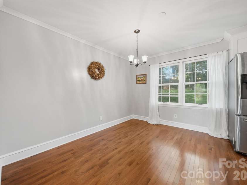 35 32nd Avenue, Hickory, NC 28601.  MLS# CAR4365663, YatesRealty ID 9899. 