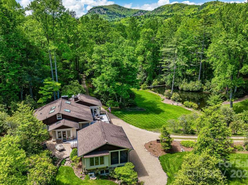 1213 Bull Pen Road, Cashiers, NC 28717.  MLS# CAR4140800, YatesRealty ID 99. 