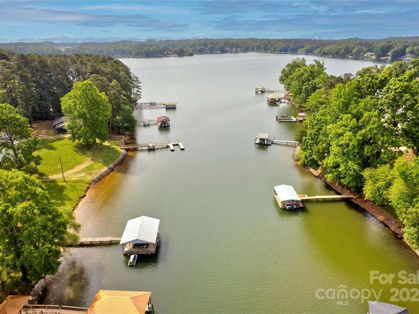 669 Kenway Loop, Mooresville, NC 28117.  MLS# CAR4266540, YatesRealty ID 99. 