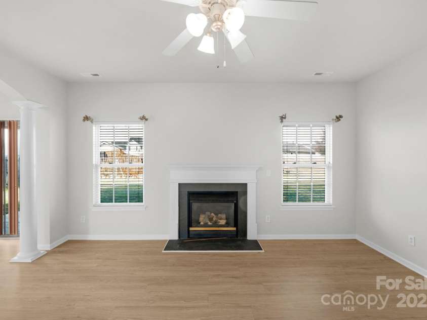 7027 Napton Court, Charlotte, NC 28213.  MLS# CAR4315072, YatesRealty ID 990. 