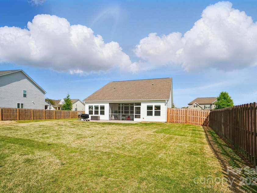 1116 Brooksland Place, Waxhaw, NC 28173.  MLS# CAR4249949, YatesRealty ID 9900. 