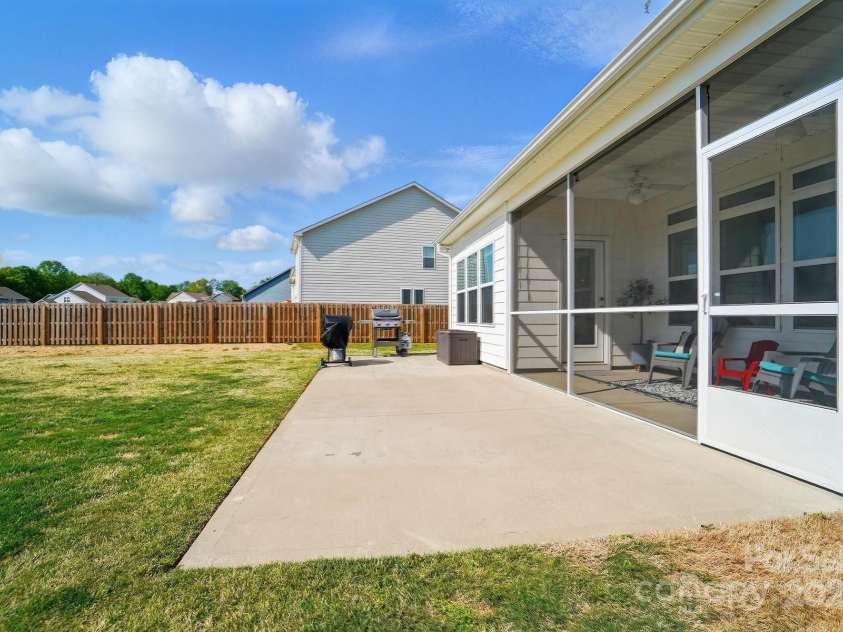 1116 Brooksland Place, Waxhaw, NC 28173.  MLS# CAR4249949, YatesRealty ID 9900. Oversized patio