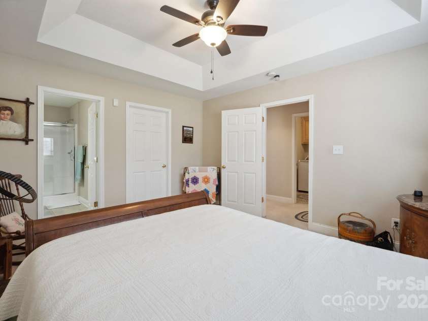 108 IVY Court, Morganton, NC 28655.  MLS# CAR4250773, YatesRealty ID 9901. 