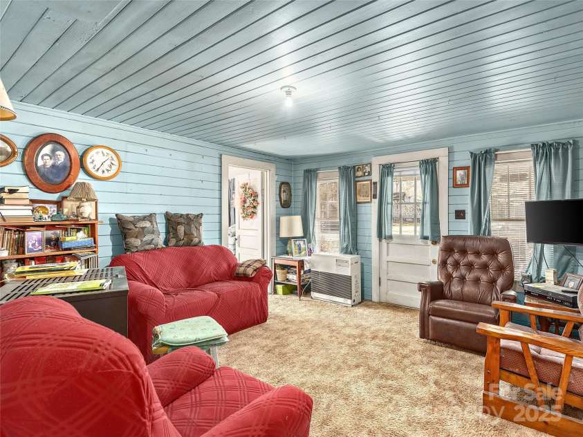 74 Badd Lane, Maggie Valley, NC 28751.  MLS# CAR4314293, YatesRealty ID 9901. 