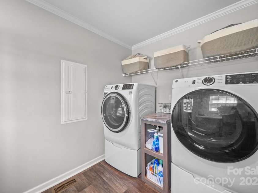 428 Long Branch Church Road, Jefferson, SC 29718.  MLS# CAR4320167, YatesRealty ID 9902. Mud Room