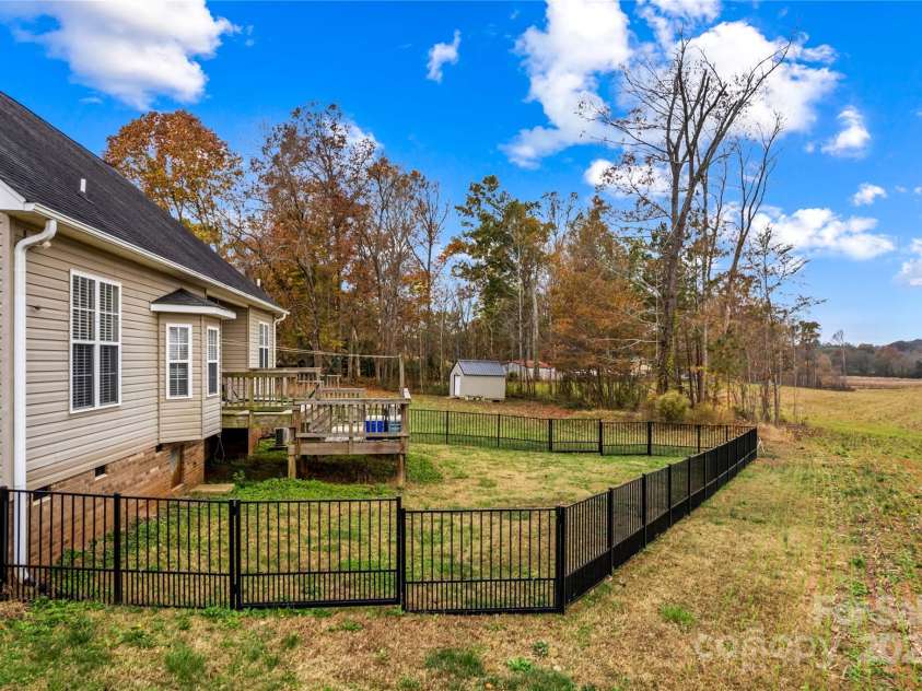6650 Long Branch Road, Salisbury, NC 28147.  MLS# CAR4199295, YatesRealty ID 9903. 
