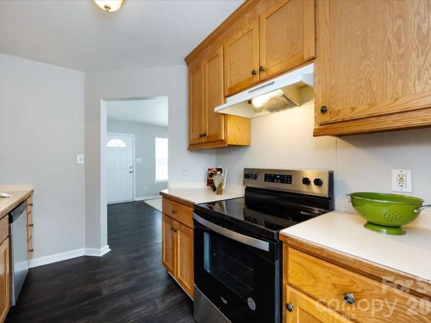 804 Caldwell Street, Belmont, NC 28012.  MLS# CAR4337874, YatesRealty ID 9903. 