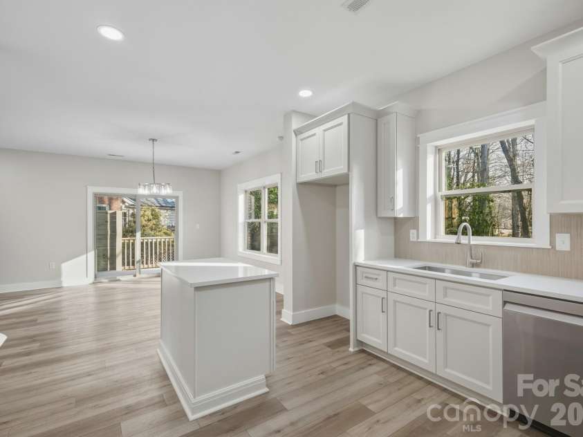 256 Morrow Court, Concord, NC 28025.  MLS# CAR4334680, YatesRealty ID 9904. 