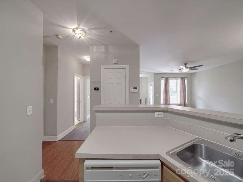 6724 Mallard Park Drive, Charlotte, NC 28262.  MLS# CAR4237131, YatesRealty ID 9904. 