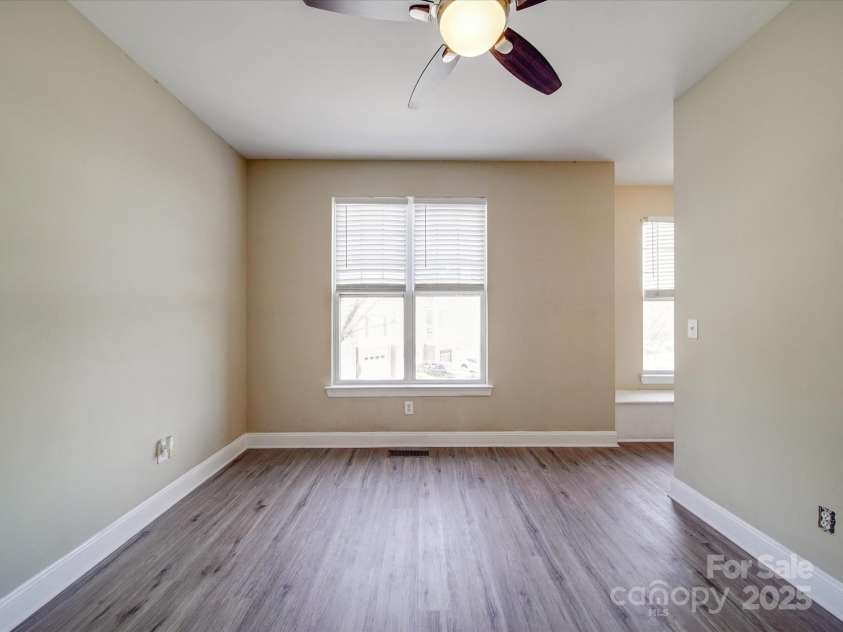 6724 Mallard Park Drive, Charlotte, NC 28262.  MLS# CAR4237131, YatesRealty ID 9904. 