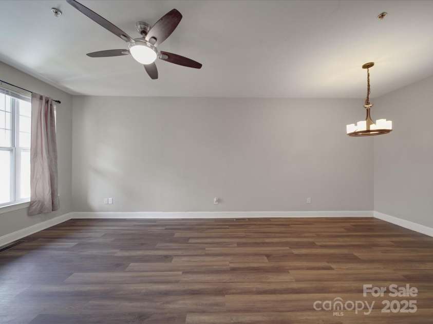 6724 Mallard Park Drive, Charlotte, NC 28262.  MLS# CAR4237131, YatesRealty ID 9904. 