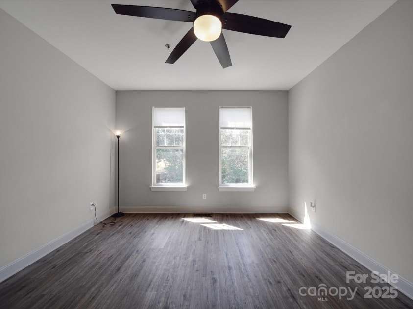 6724 Mallard Park Drive, Charlotte, NC 28262.  MLS# CAR4237131, YatesRealty ID 9904. 