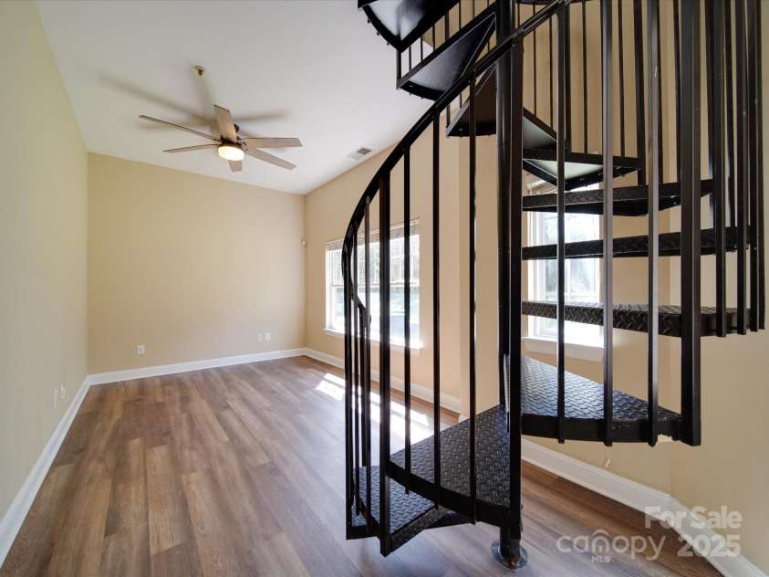 6724 Mallard Park Drive, Charlotte, NC 28262.  MLS# CAR4237131, YatesRealty ID 9904. 