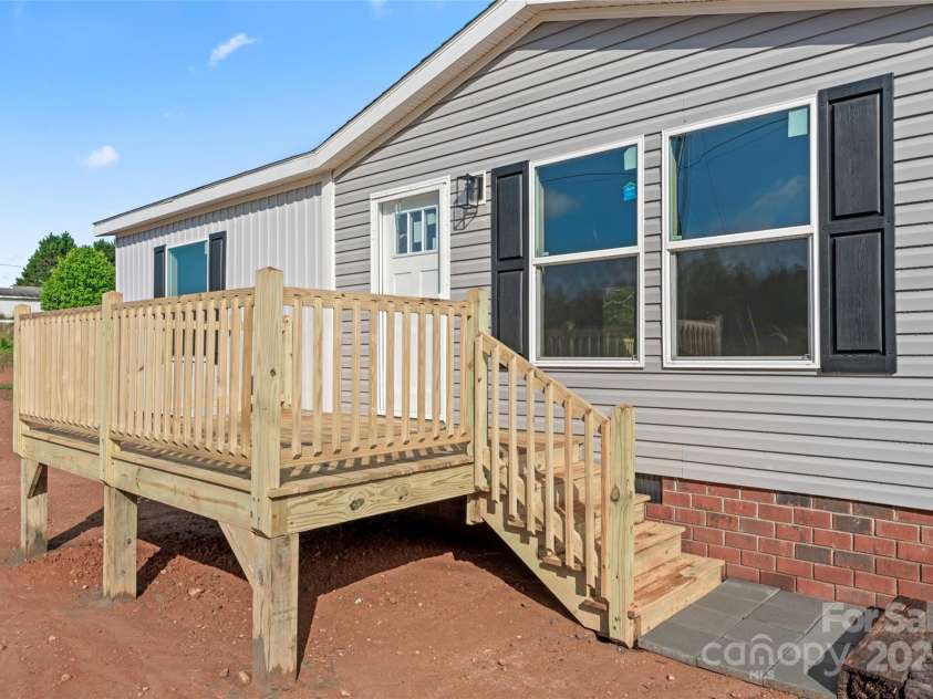 5989 Kaylas Ridge Road, Connelly Springs, NC 28612.  MLS# CAR4246680, YatesRealty ID 9906. 
