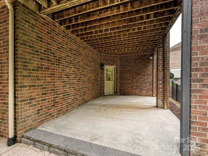 16319 Ashlyn Chase Court, Charlotte, NC 28277.  MLS# CAR4252930, YatesRealty ID 9907. 