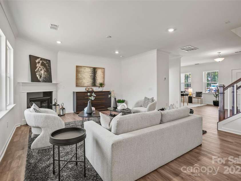 5924 Chumbley Point Road, Charlotte, NC 28215.  MLS# CAR4309423, YatesRealty ID 9908. Representative of floor plan