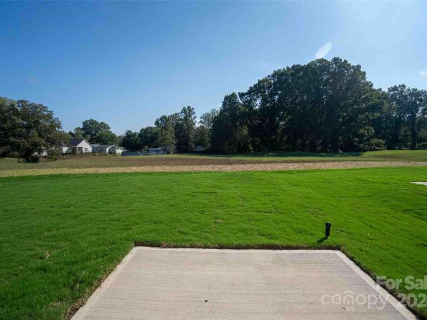 630 Smith Street, Mooresville, NC 28115.  MLS# CAR4206727, YatesRealty ID 991. 