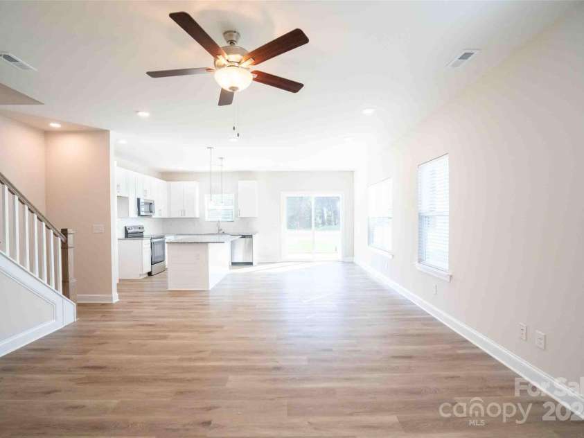 630 Smith Street, Mooresville, NC 28115.  MLS# CAR4206727, YatesRealty ID 991. 