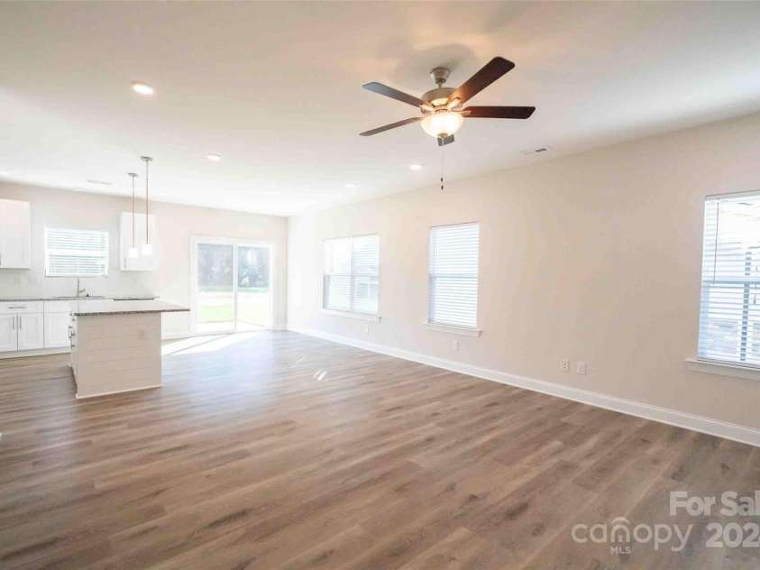 630 Smith Street, Mooresville, NC 28115.  MLS# CAR4206727, YatesRealty ID 991. 