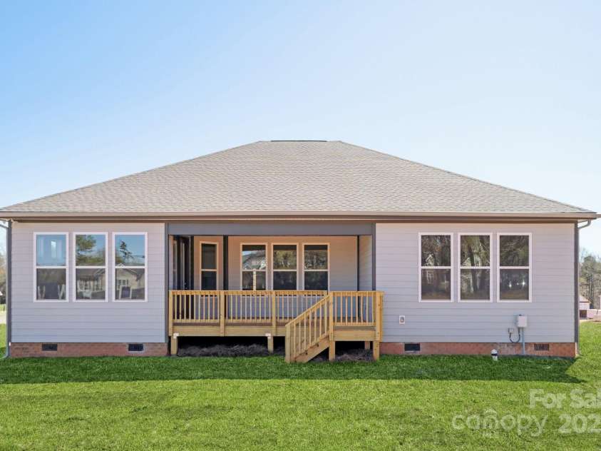 127 Jentri Way, Mooresville, NC 28115.  MLS# CAR4202815, YatesRealty ID 9910. 