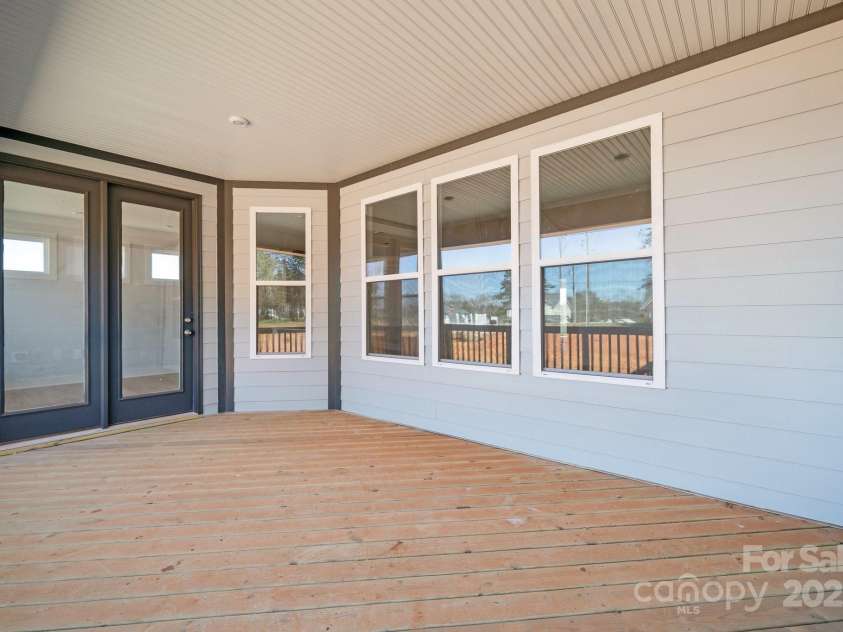127 Jentri Way, Mooresville, NC 28115.  MLS# CAR4202815, YatesRealty ID 9910. 