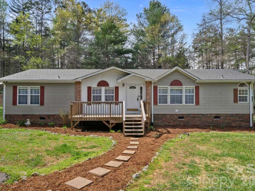 4669 River Trail Lane, Granite Falls, NC 28630.  MLS# CAR4364980, YatesRealty ID 9910. 